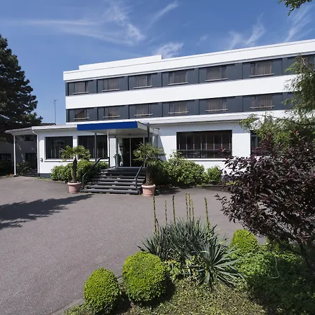 Ibis Styles 3* 奥芬堡